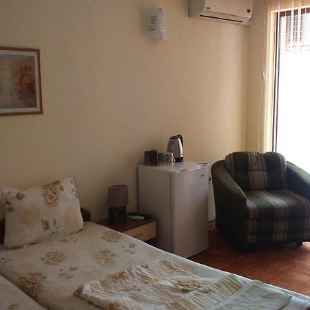 Guest House Pri Valyo Πριμόρσκο Εξωτερικό φωτογραφία