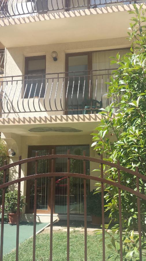 Guest House Pri Valyo Πριμόρσκο Εξωτερικό φωτογραφία
