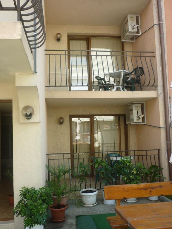 Guest House Pri Valyo Πριμόρσκο Εξωτερικό φωτογραφία