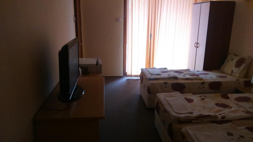 Guest House Pri Valyo Πριμόρσκο Εξωτερικό φωτογραφία