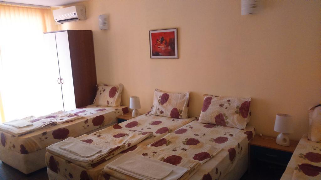 Guest House Pri Valyo Πριμόρσκο Εξωτερικό φωτογραφία