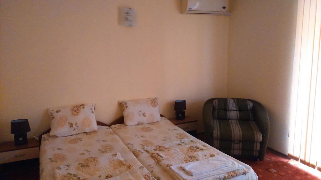 Guest House Pri Valyo Πριμόρσκο Εξωτερικό φωτογραφία